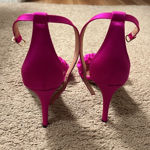 SOLD - J. Crew Rylie Ruched heels - Picture 3 of 9